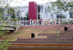 Die Mensa Der Universität Am Lahnufer