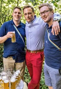 Der Sohn Des Gastgebers Mit Den Aktiven